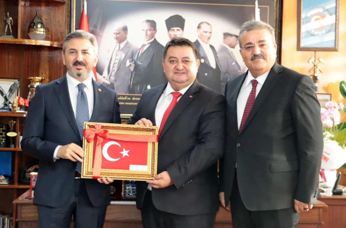 BAKAN YARDIMCILARI ÖZÇELİK VE AYDIN, GMİS’İ ZİYARET ETTİ