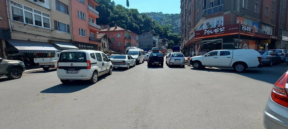 BULVAR DEĞİL SANKİ AÇIK OTOPARK 