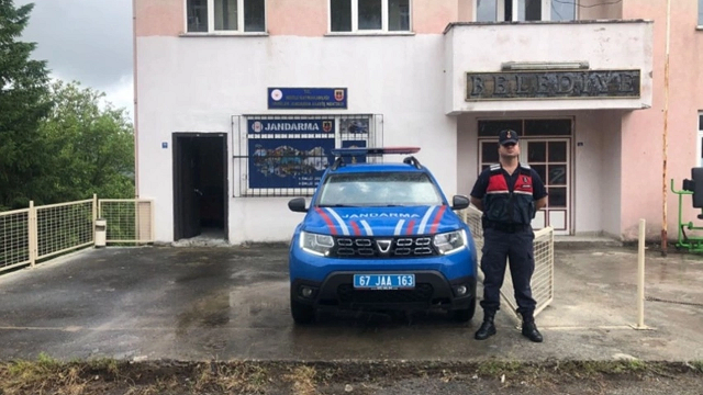 JANDARMA KOZLU VE ALAPLI’DA DENETİMİ ARTIRDI