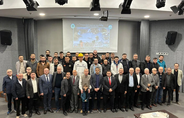 ‘K-ÖMÜR’ ÇAYCUMA’DA İZLEYİCİ İLE BULUŞTU