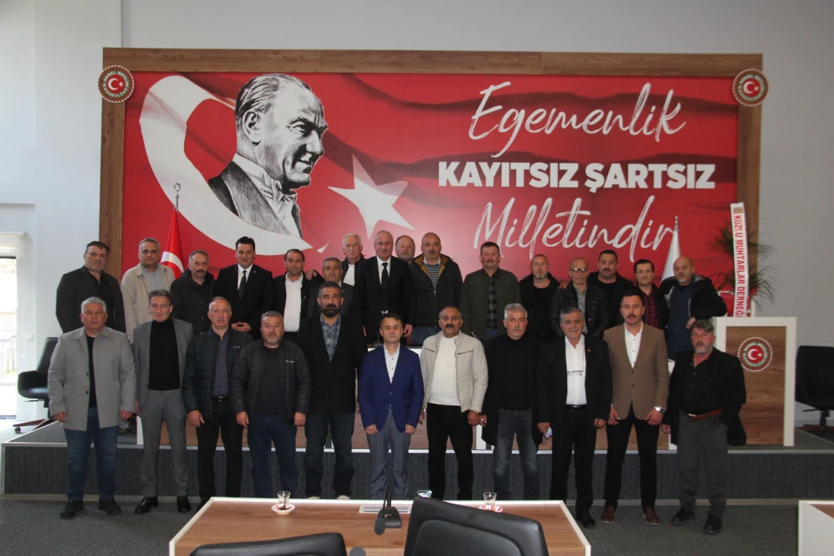 KOZLULU MUHTARLARDAN KARAVELİ&rsquo;YE HAYIRLI OLSUN ZİYARETİ