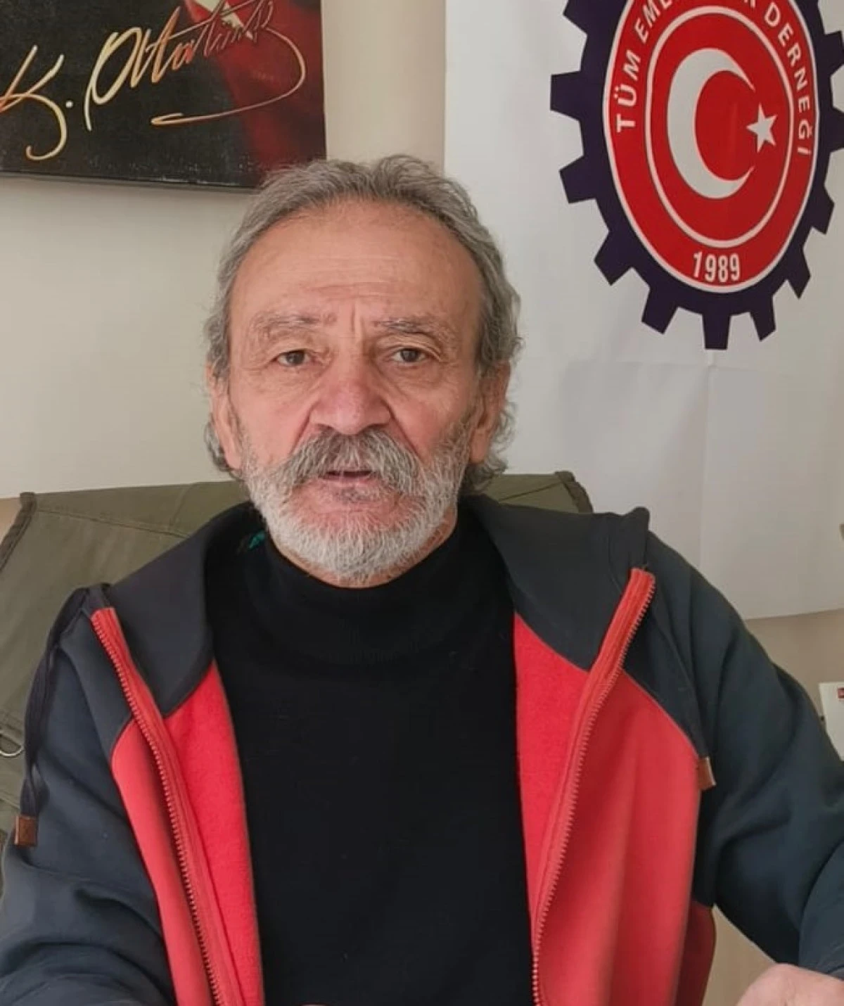KÜÇÜKVAR; DÜNYA, YAPAY ZEKÂ’YI KONUŞUYOR, BİZ EMEKLİ MAAŞLARINI! 