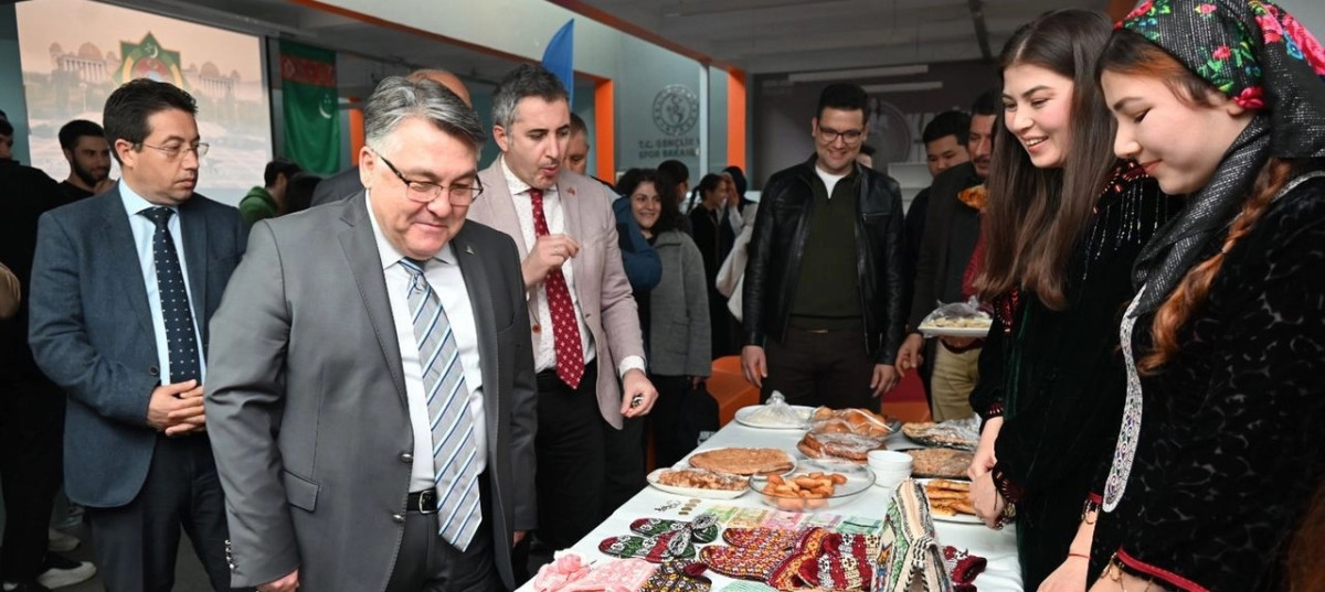 KÜLTÜR VE SANAT BİR ARADA