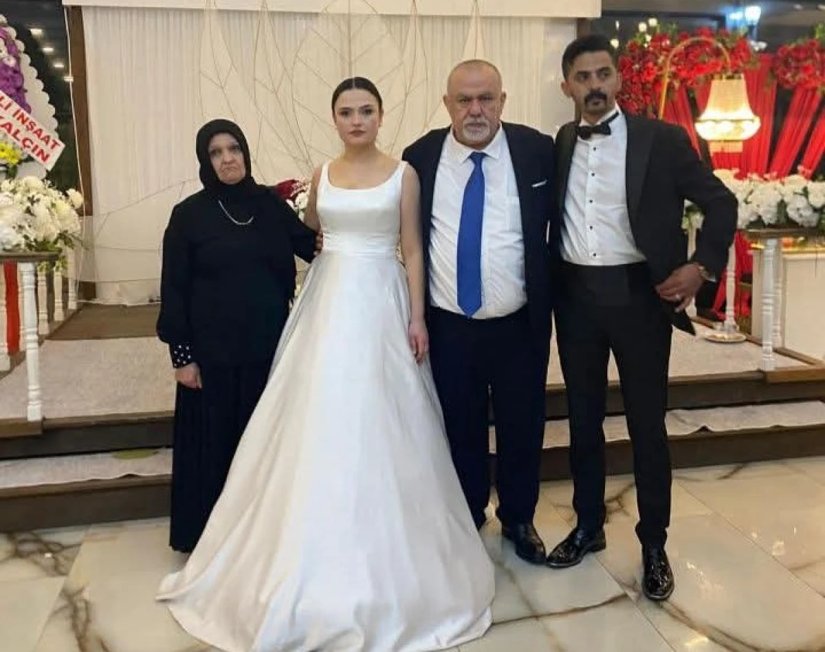 MUTLULUKLAR DİLERİZ