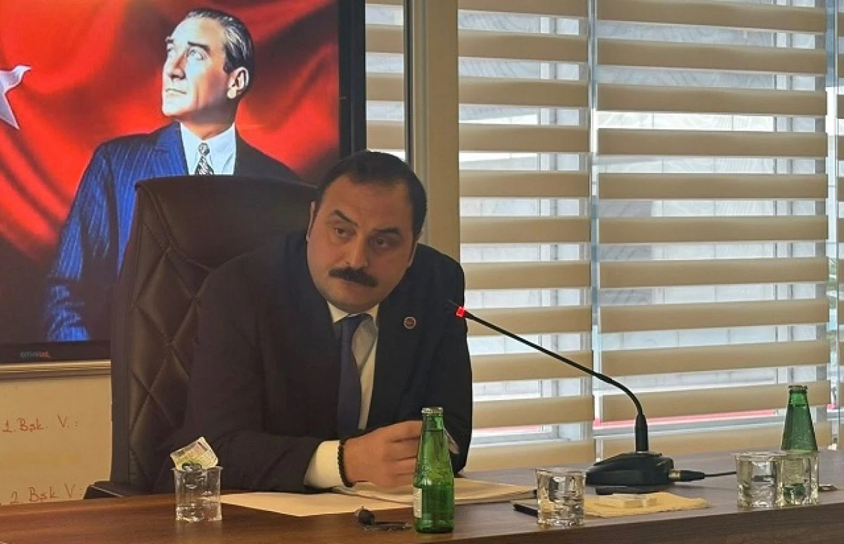 UTANMADAN KONUŞUYOR! 