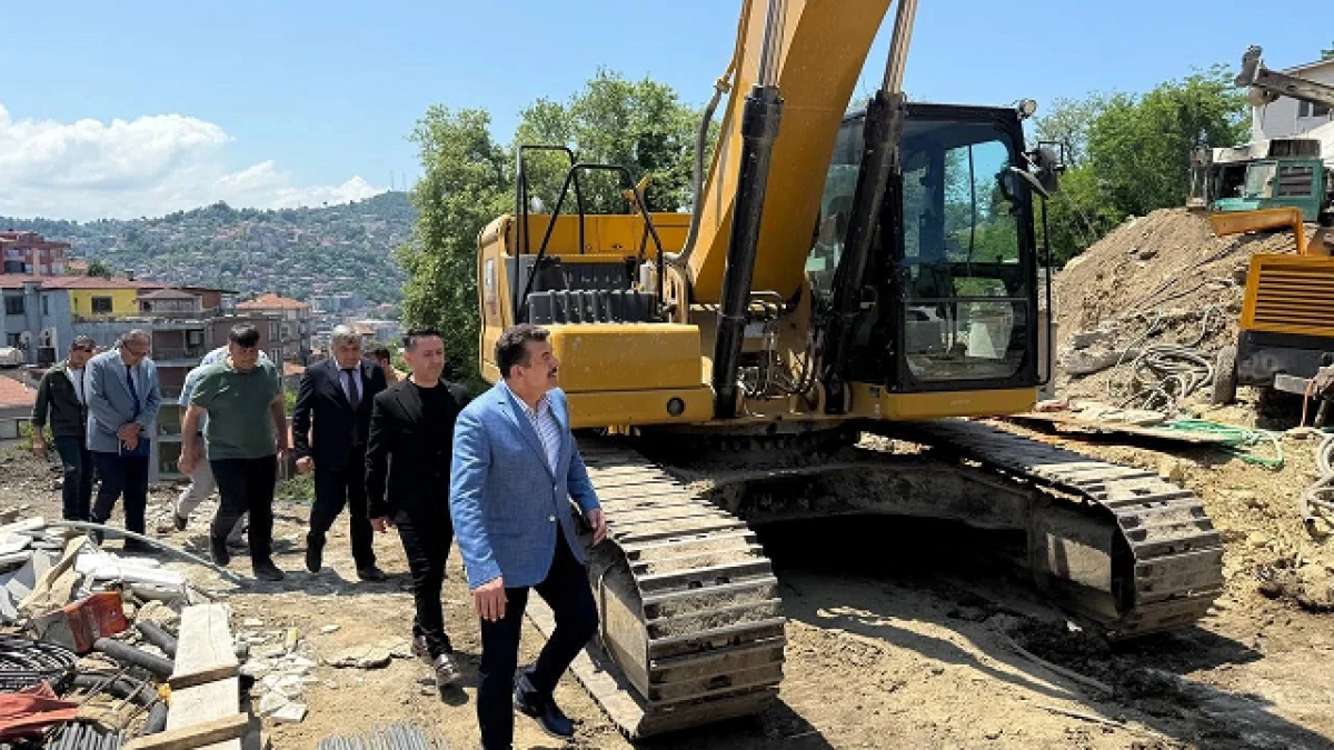 YAYLA ORTAOKULU İNŞAATINDA İLK KAZMA VURULDU