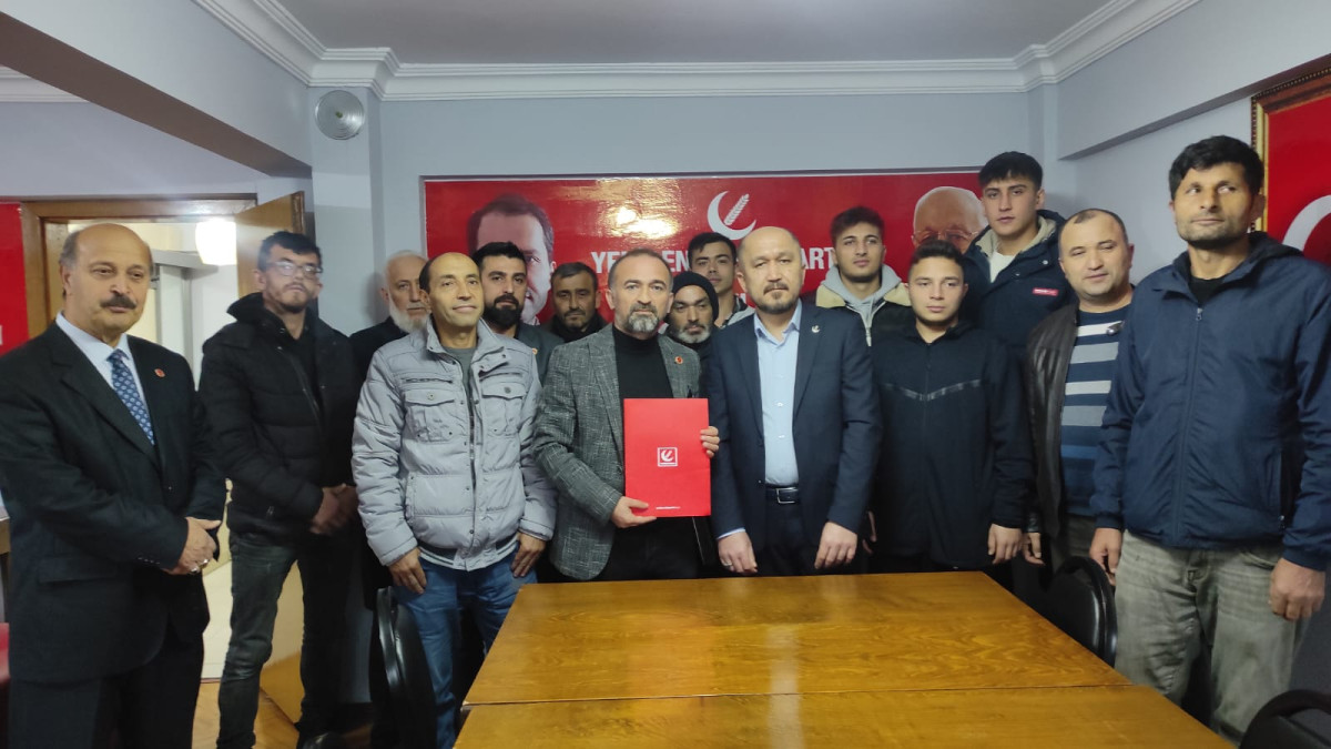 YENİDEN REFAH PARTİSİ’NE BAŞVURULAR DEVAM EDİYOR